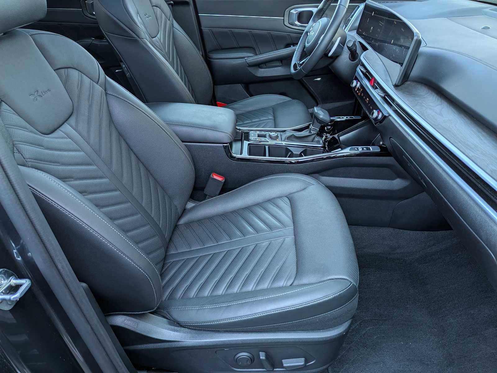 Used 2025 Kia Sorento SX Prestige image 21