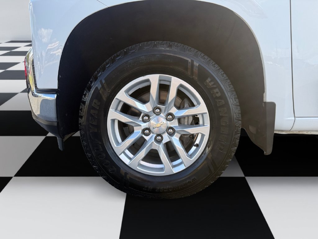 Used 2020 Chevrolet Silverado 1500 LT w/ LT Value Package RWD image 14