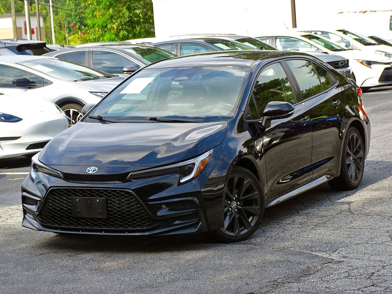 Used 2023 Toyota Corolla SE FWD image 6