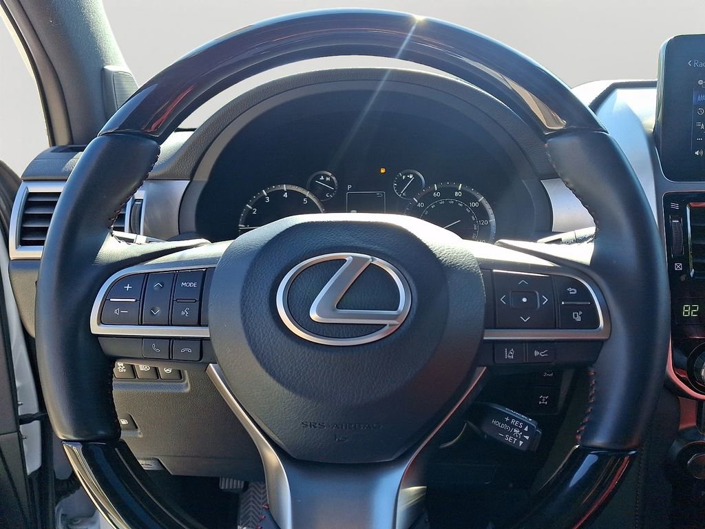 Used 2023 Lexus GX 460 Luxury w/ Sport Design Package AWD/4WD image 21