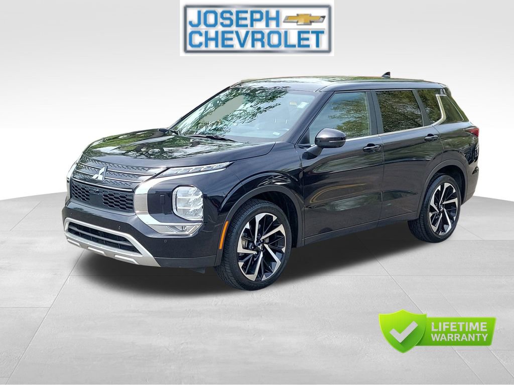 Used 2024 Mitsubishi Outlander SE AWD/4WD image 2