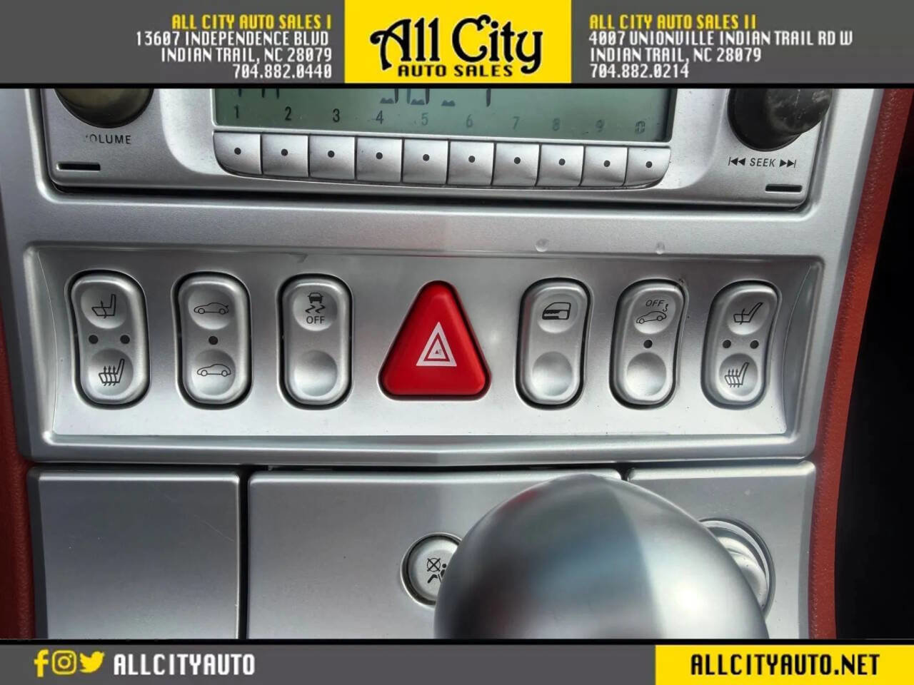 Used 2005 Chrysler Crossfire Limited image 19