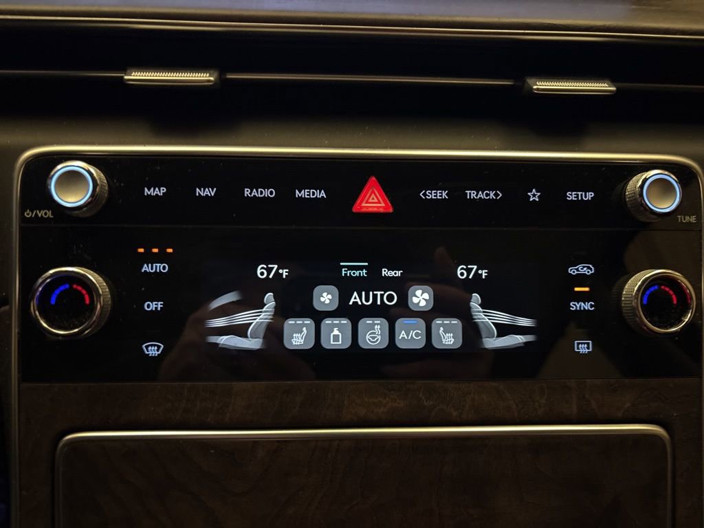 Used 2025 Genesis GV80 2.5T Select image 21