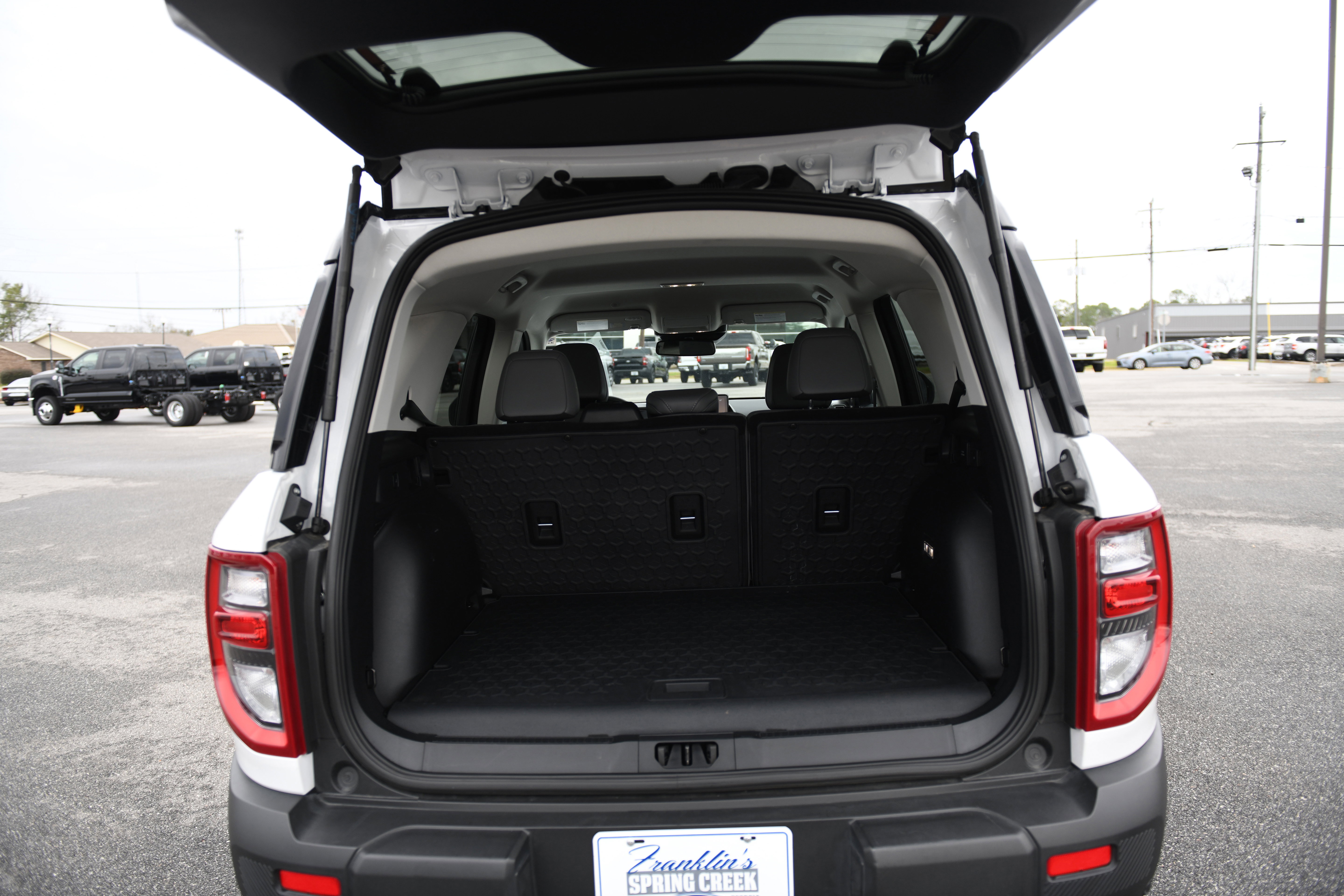 Used 2025 Ford Bronco Sport Badlands image 13