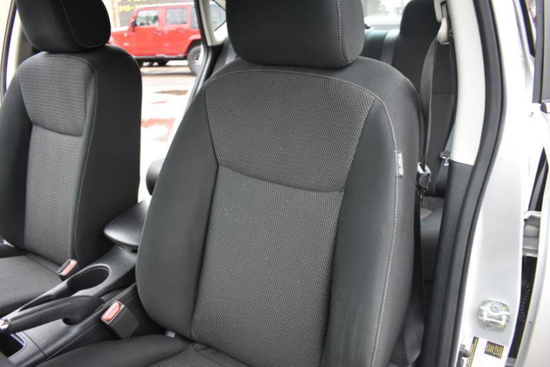 Used 2019 Nissan Sentra S image 21