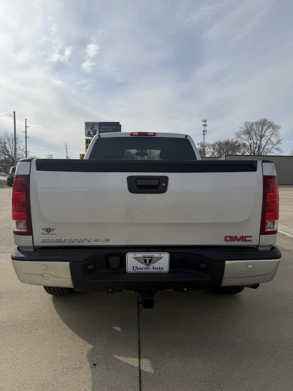 Used 2013 GMC Sierra 1500 SLE w/ Power Tech Package image 5