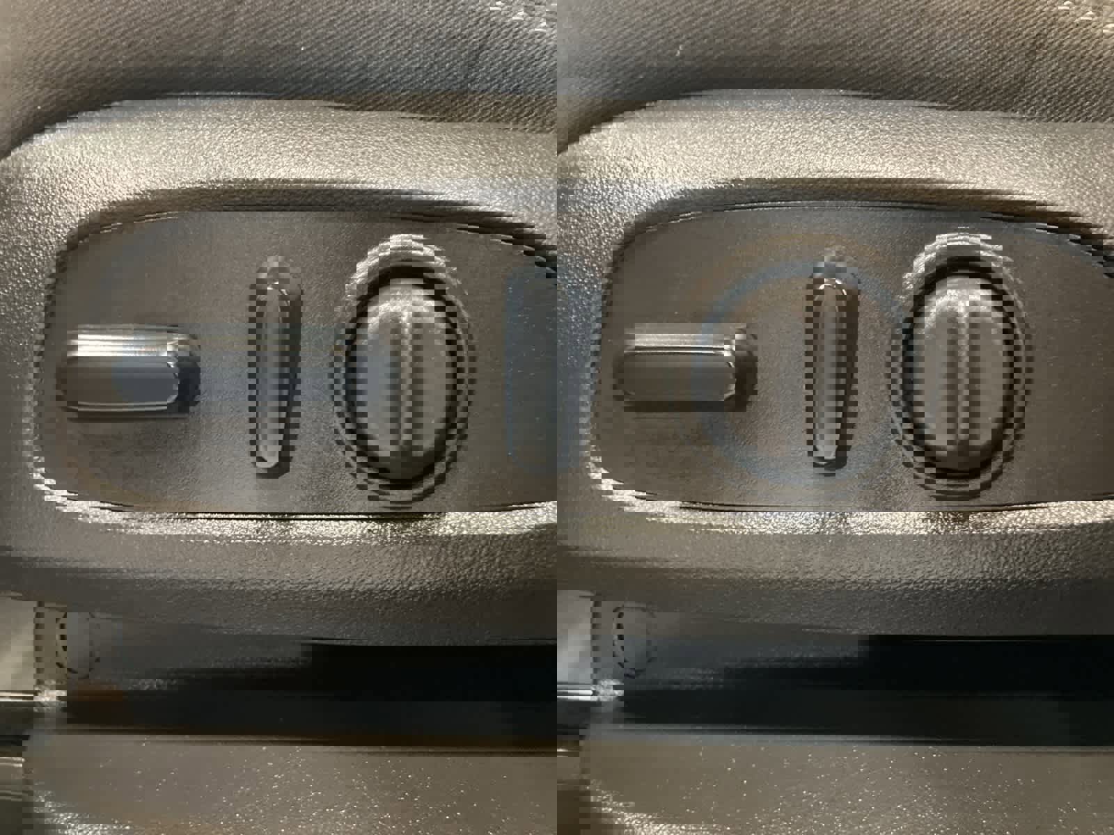 Used 2023 GMC Terrain SLE w/ Driver Convenience Package image 11