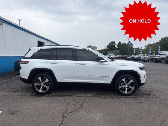 Used 2023 Jeep Grand Cherokee 4WD 4xe image 1
