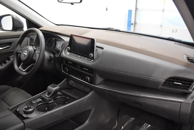 Used 2023 Nissan Rogue SV AWD/4WD image 18
