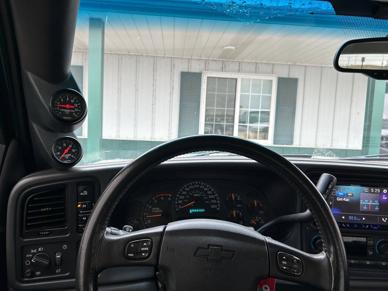 Used 2004 Chevrolet Silverado 3500 4x4 Crew Cab w/ Heavy-Duty Power Package image 28