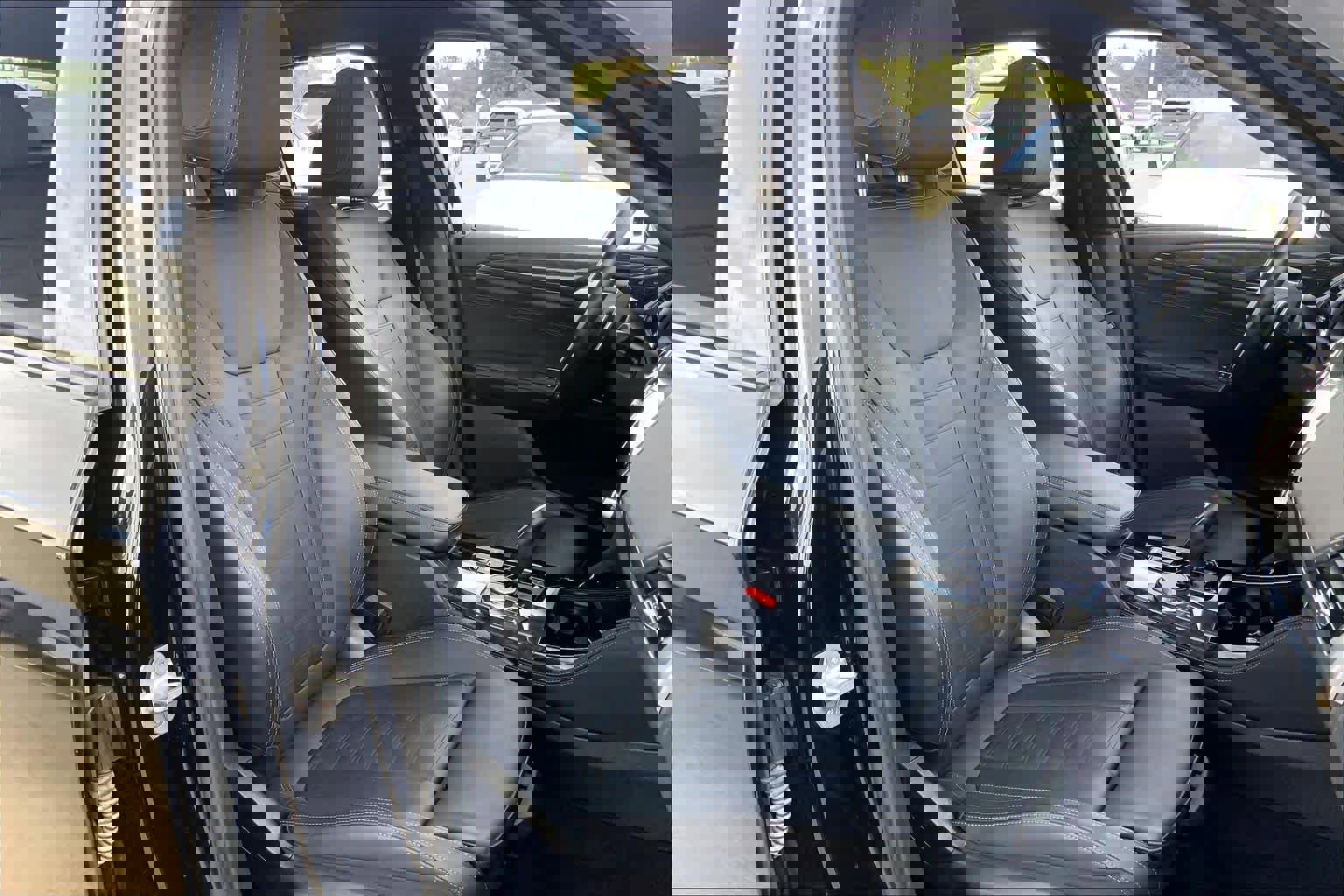 Used 2019 BMW X4 M40i w/ Executive Package image 8