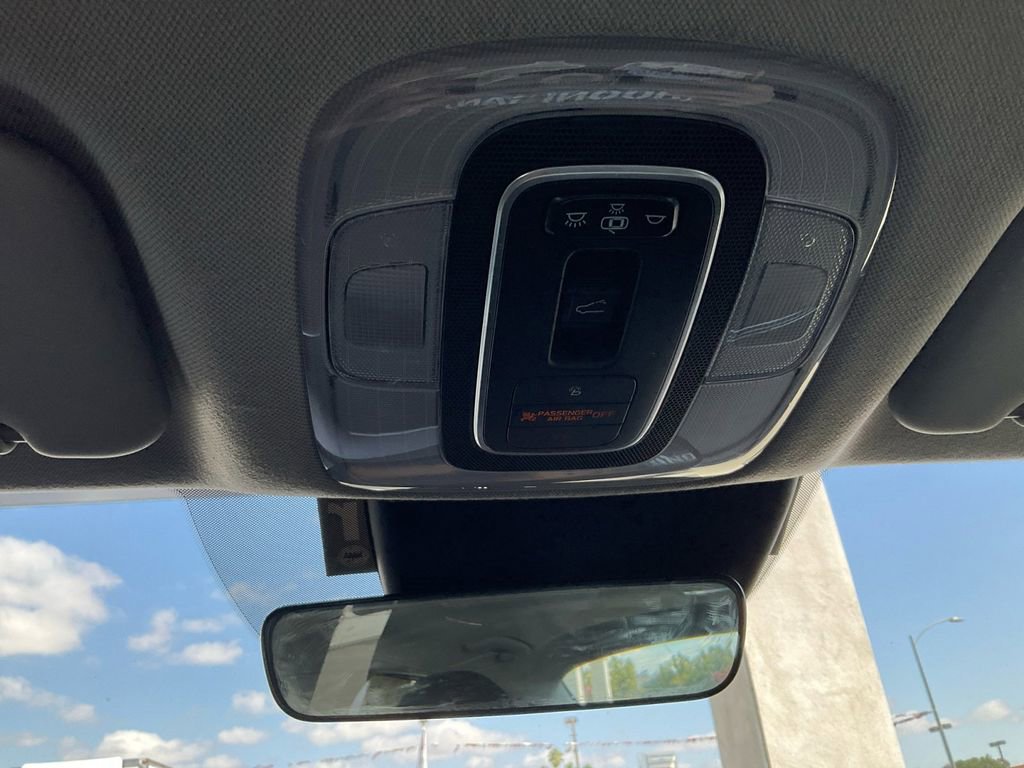 Used 2022 Hyundai Elantra SEL w/ Convenience + Premium Package image 24