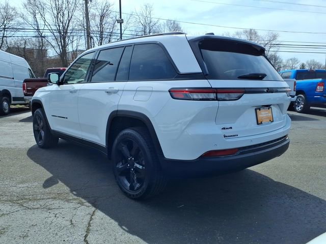 Certified 2023 Jeep Grand Cherokee Altitude image 5