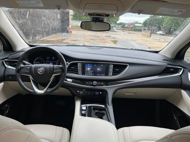 Used 2022 Buick Enclave Essence FWD image 23