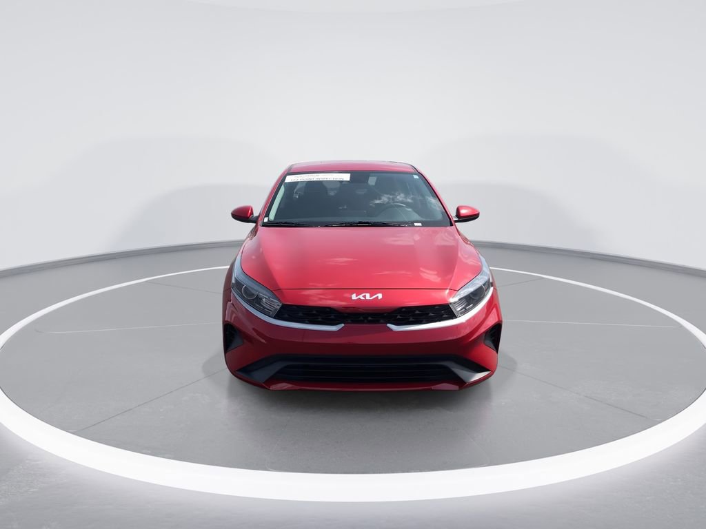 Used 2022 Kia Forte LXS image 3