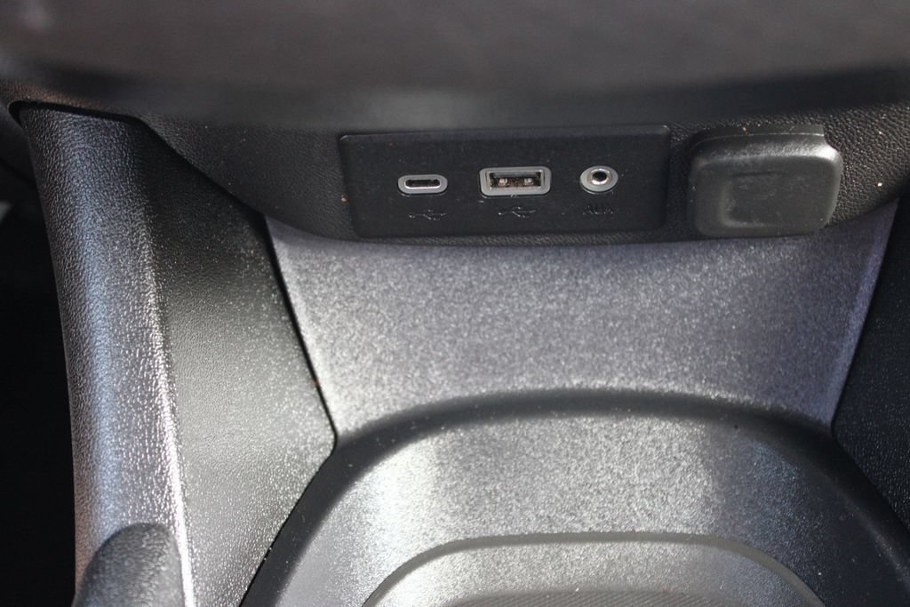 Used 2023 Chevrolet Malibu LS FWD image 37