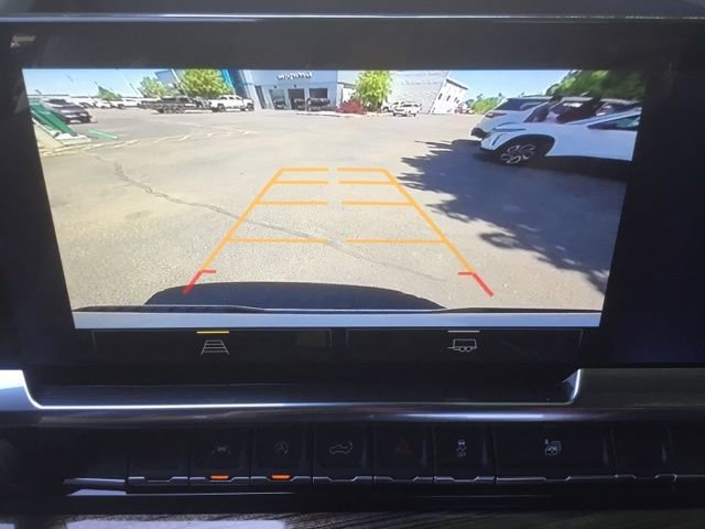 Used 2025 Chevrolet Silverado 1500 RST AWD/4WD image 19