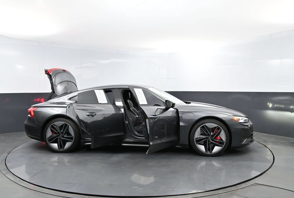 Used 2022 Audi RS e-tron GT AWD/4WD image 12