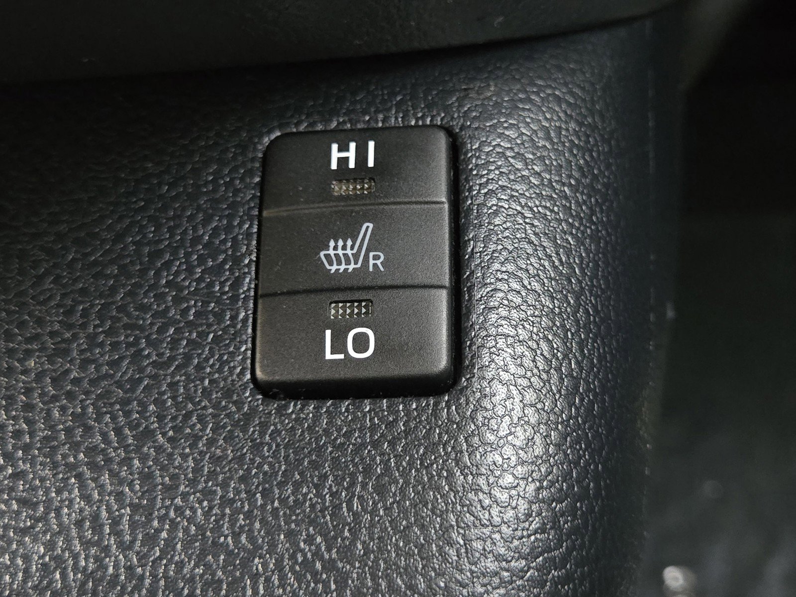 Used 2017 Toyota Prius Prime Advanced image 26