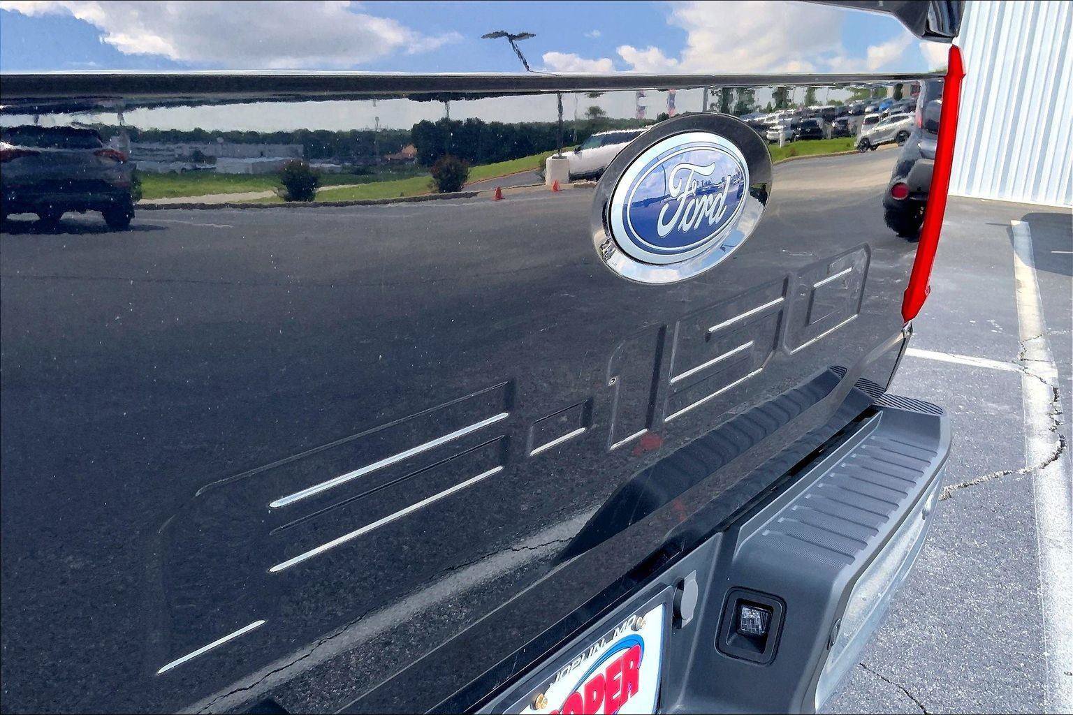Used 2023 Ford F150 Lariat w/ Equipment Group 502A High AWD/4WD image 30