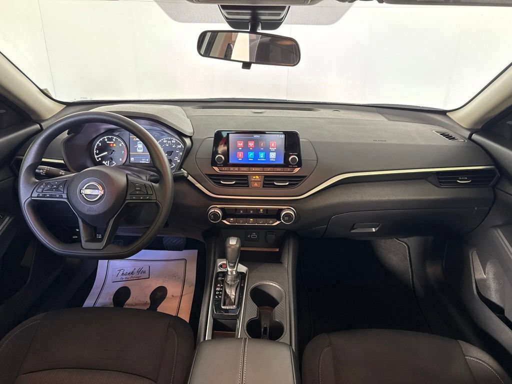 Used 2024 Nissan Altima 2.5 S FWD image 34