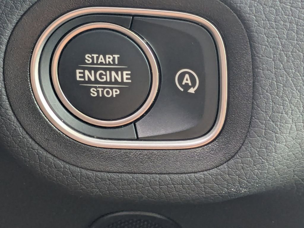 Certified 2026 Mercedes-Benz GLS 450 4MATIC image 17