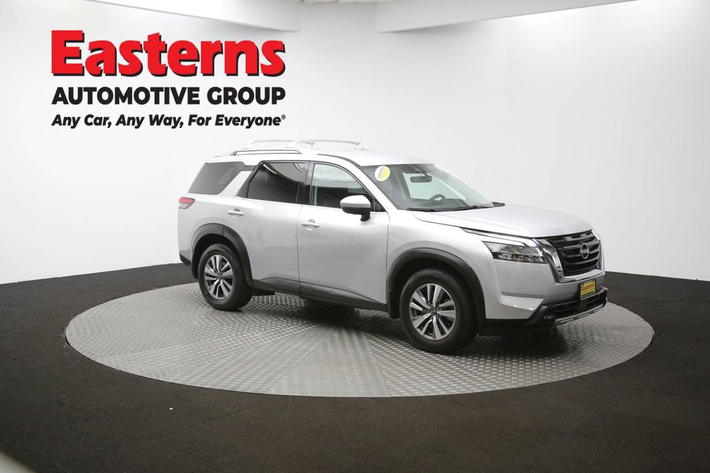 Used 2023 Nissan Pathfinder SL image 47
