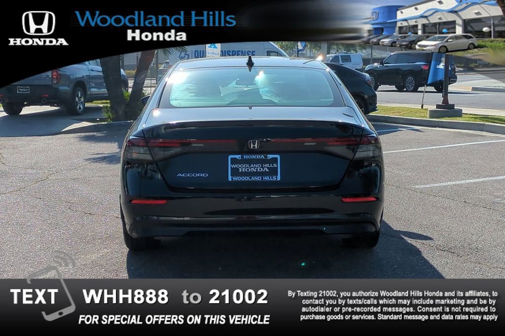 Certified 2025 Honda Accord SE image 6
