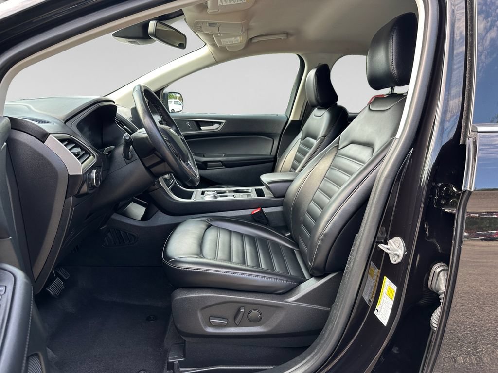 Used 2024 Ford Edge SEL AWD/4WD image 16