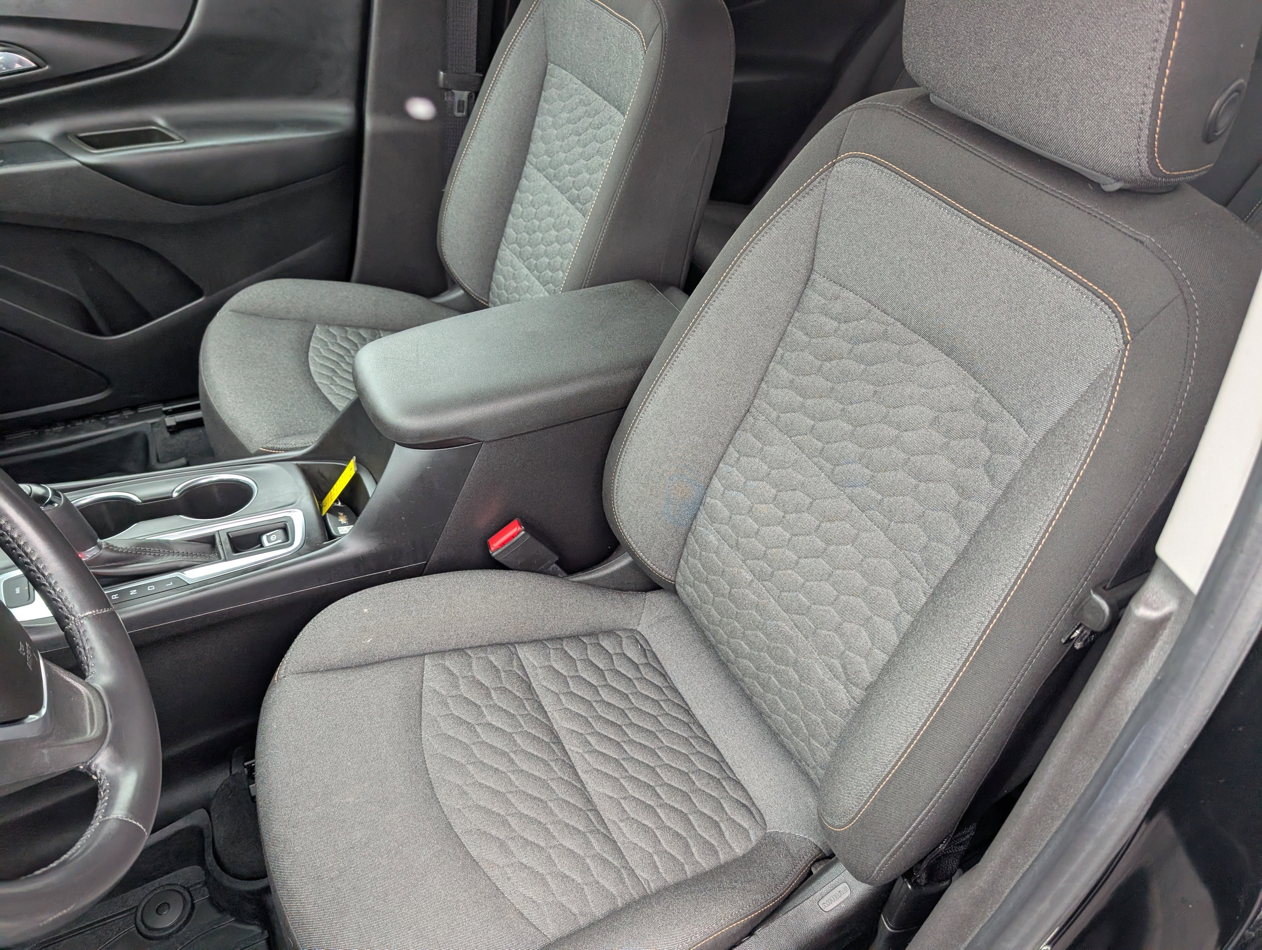 Used 2018 Chevrolet Equinox LT w/ LPO, Floor Liner Package image 12