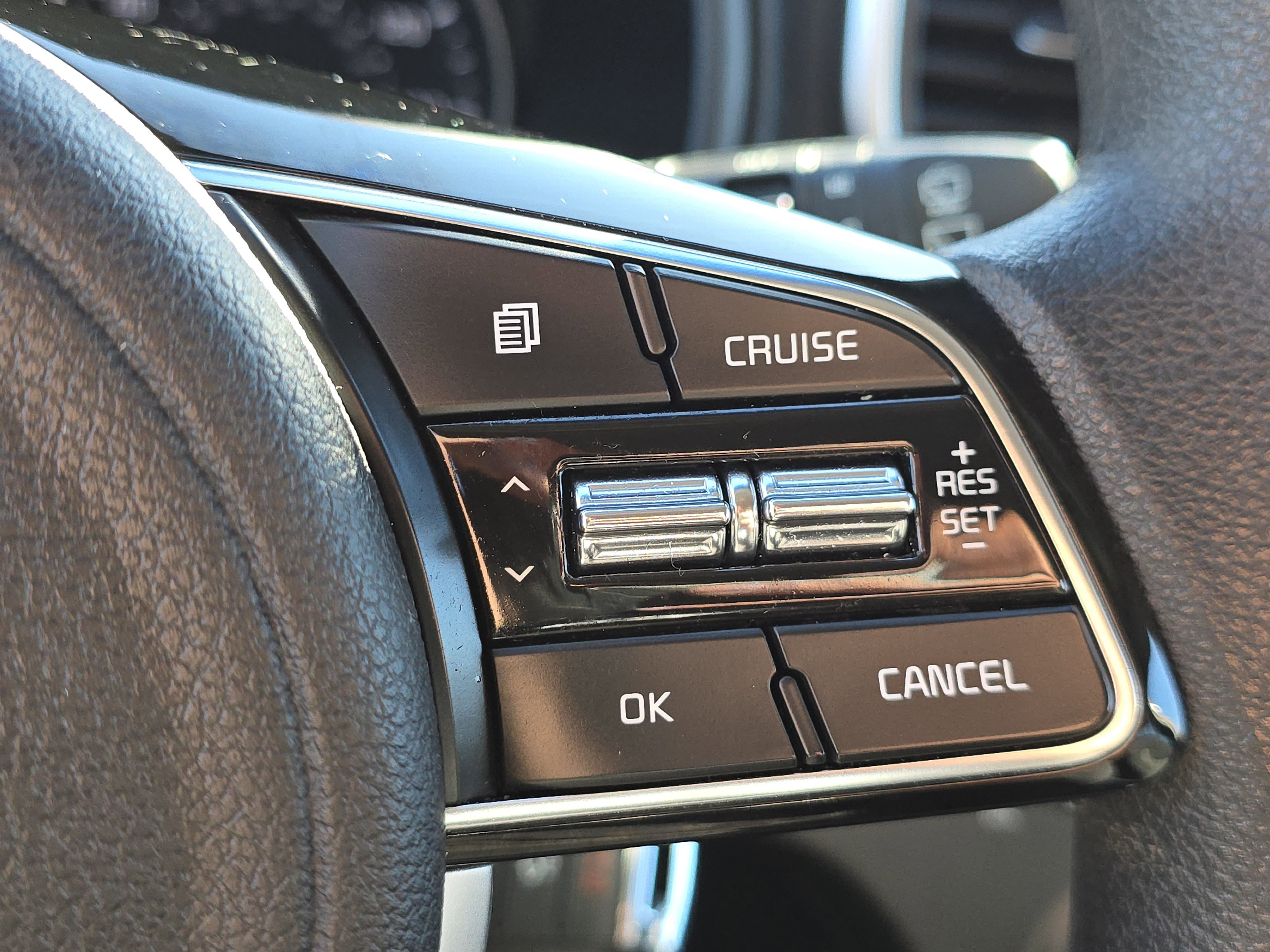 Used 2020 Kia Sportage LX image 24