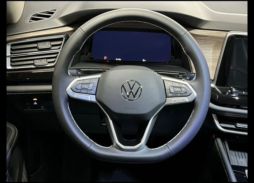 New 2026 Volkswagen Atlas SEL image 9