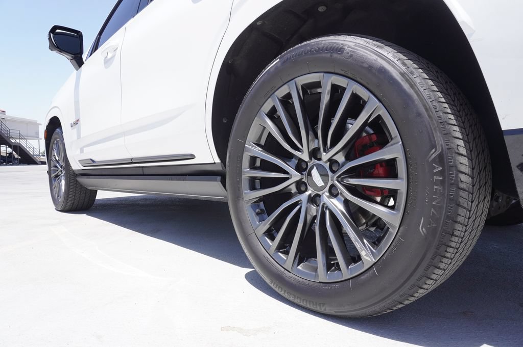 Certified 2023 Cadillac Escalade V w/ Heavy-Duty Trailer Package AWD/4WD image 6