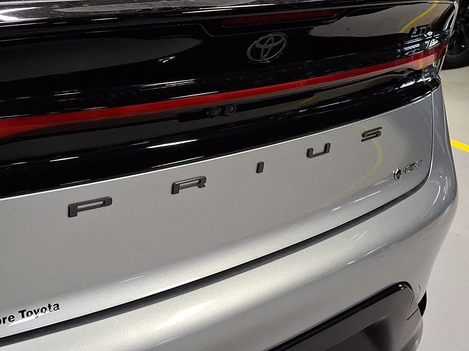 New 2027 Toyota Prius Limited w/ Limited Premium Package FWD image 18