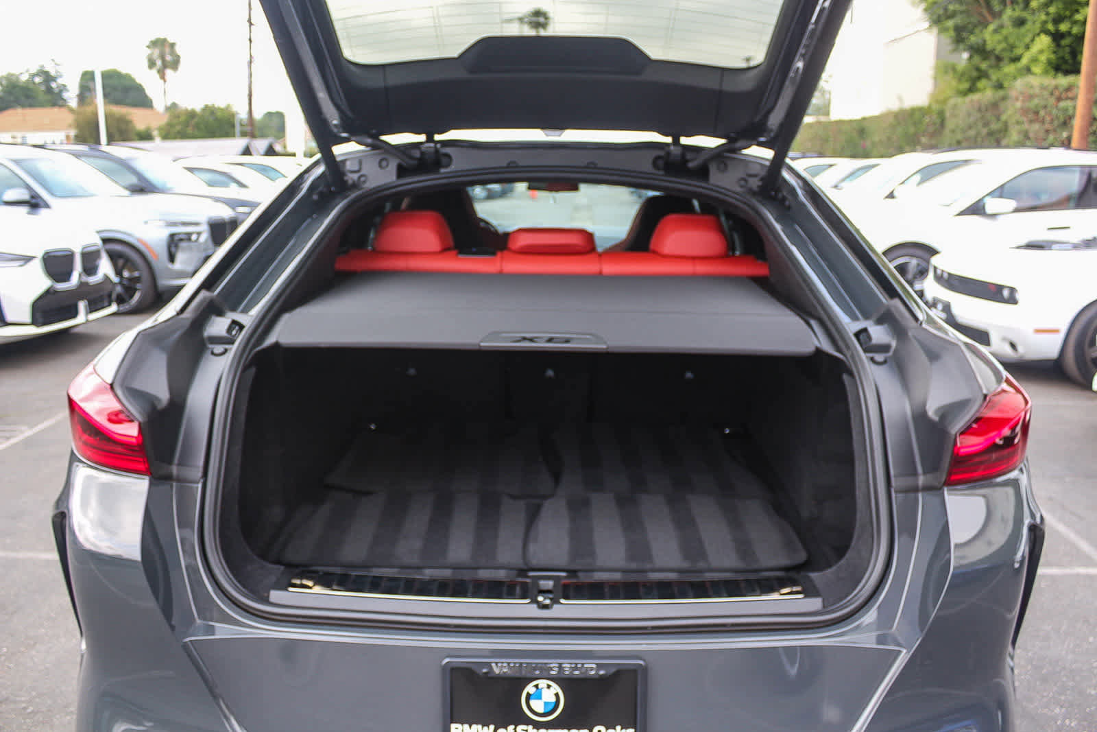 Used 2024 BMW X6 M Competition w/ Executive Package AWD/4WD image 25