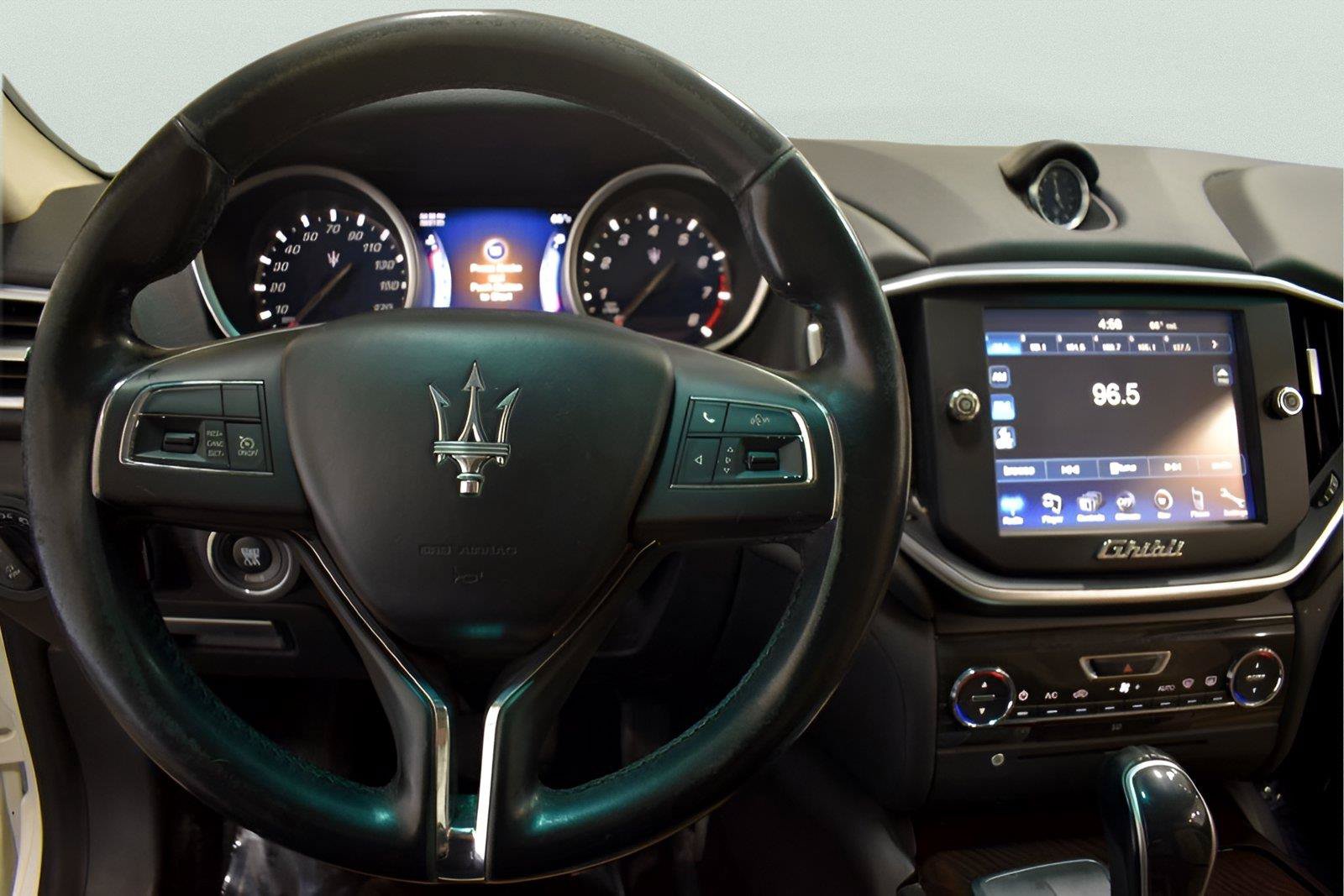 Used 2014 Maserati Ghibli RWD image 10