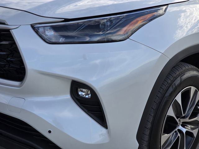 Used 2026 Toyota Highlander XLE image 6