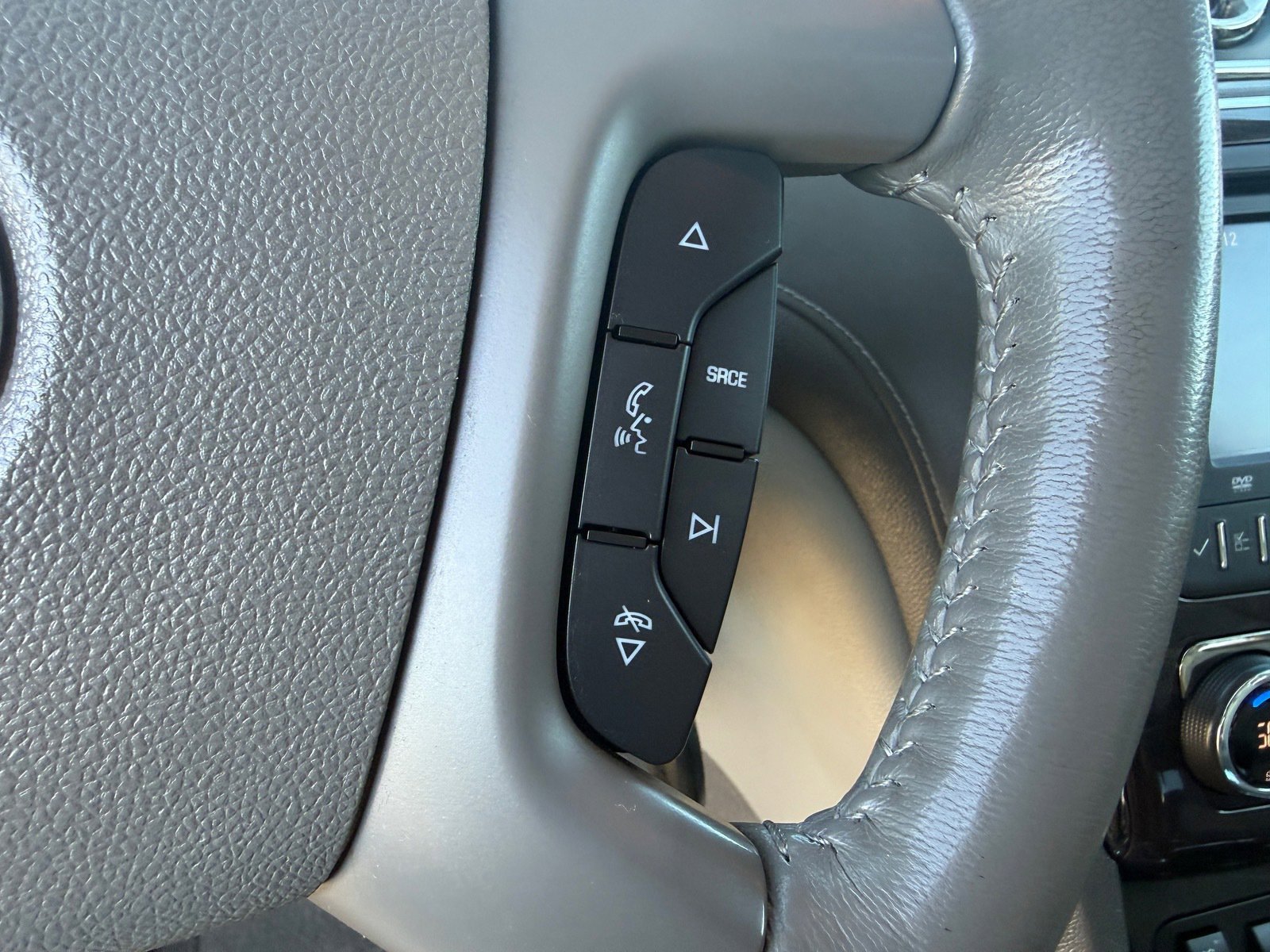 Used 2015 Buick Enclave Premium image 14