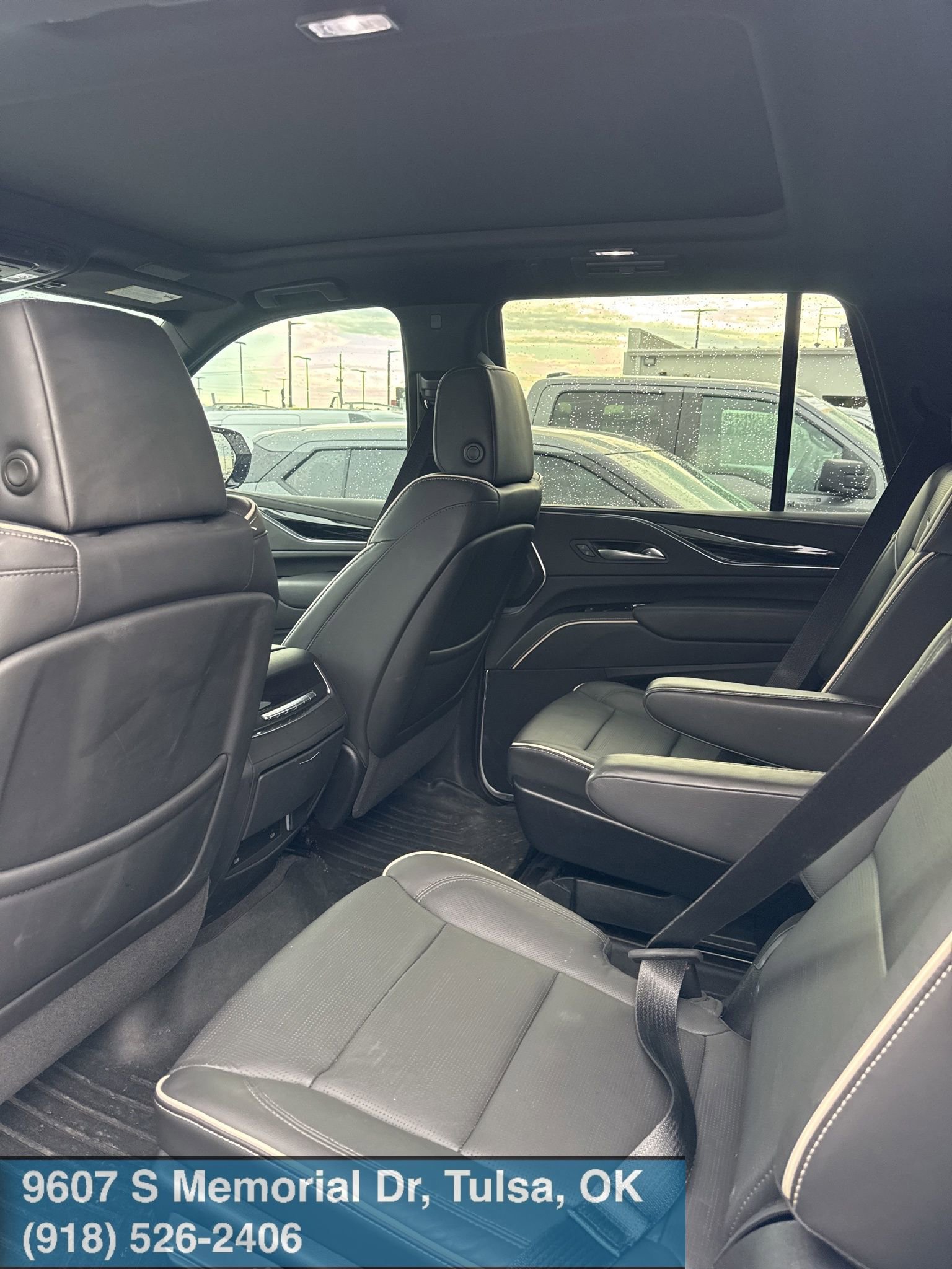 Used 2023 Cadillac Escalade Sport w/ LPO, ONYX Package image 9