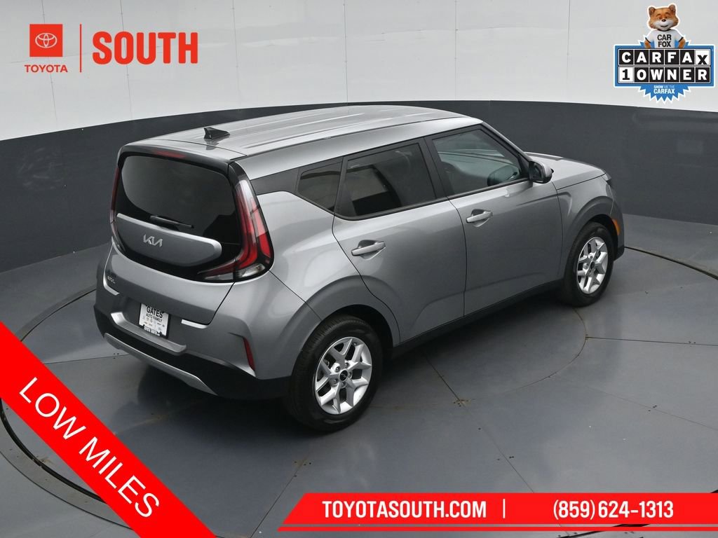 Used 2025 Kia Soul LX w/ LX Technology Package FWD image 41
