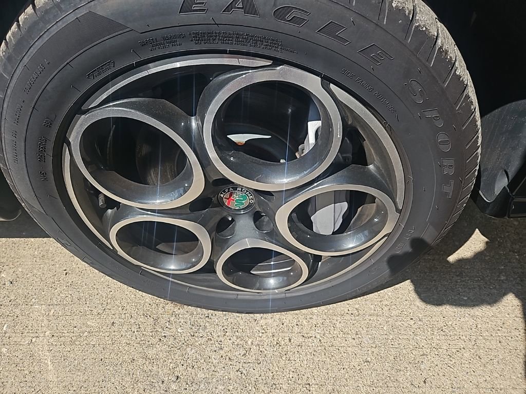 Used 2024 Alfa Romeo Tonale Ti AWD/4WD image 4