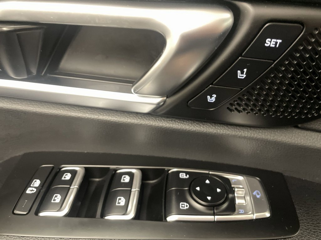 Used 2023 Kia Telluride SX X-Line image 18