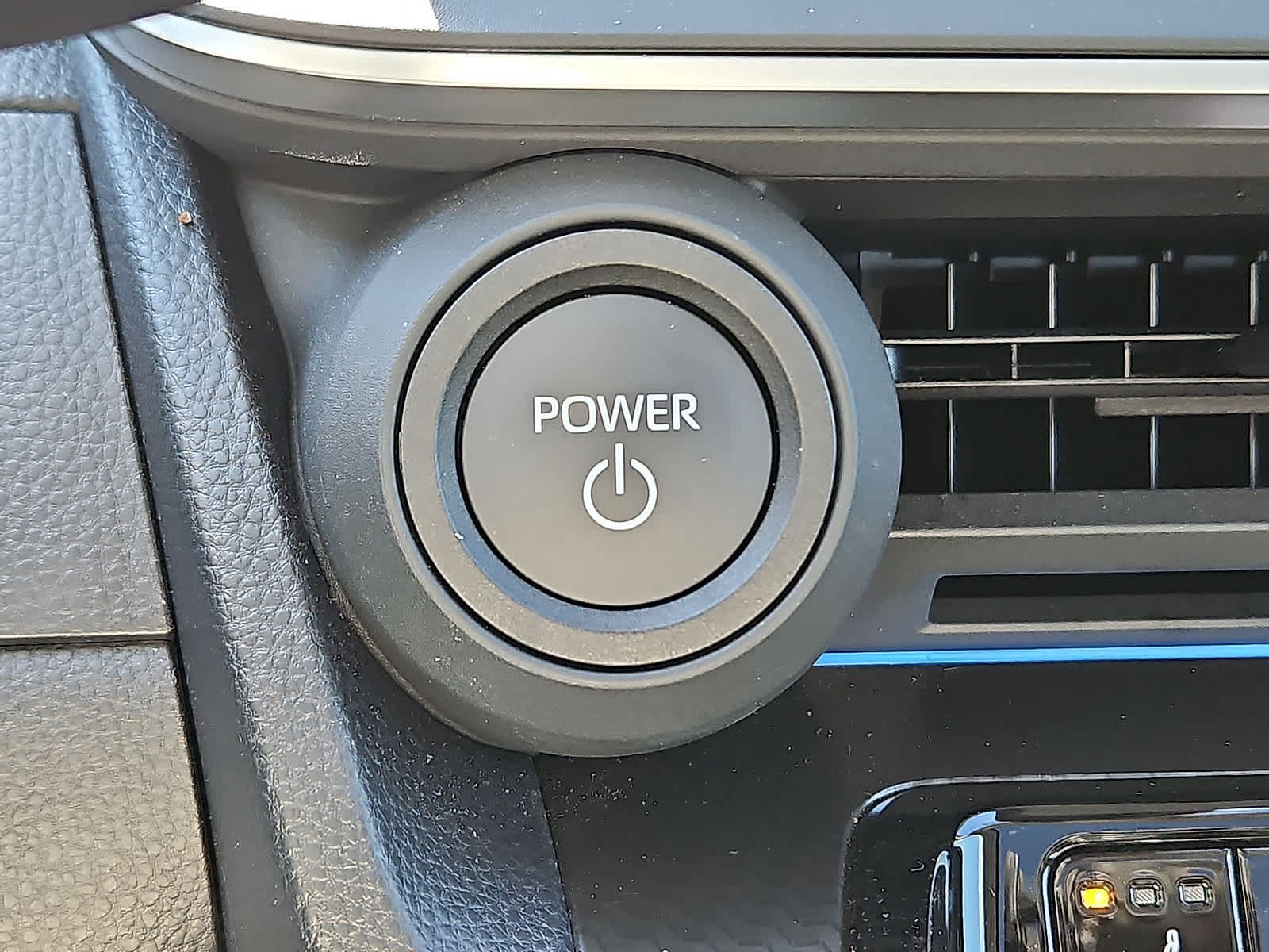 Used 2026 Toyota Prius AWD image 22