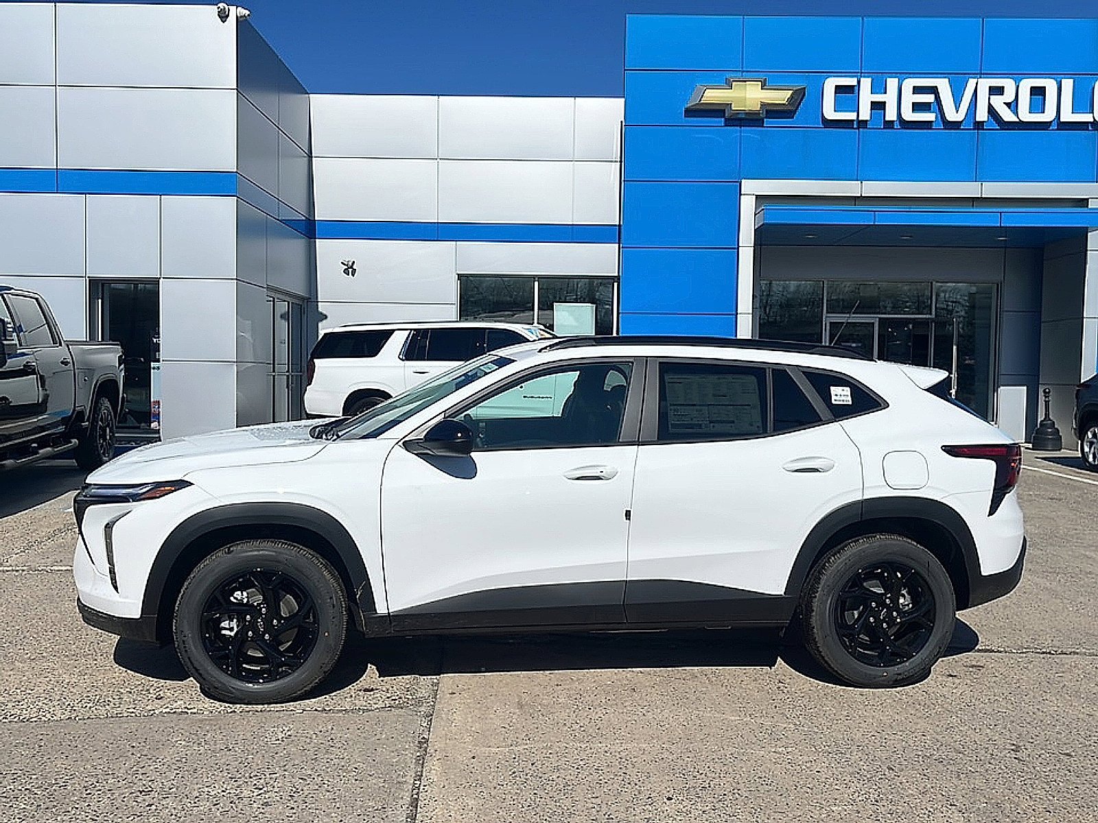 New 2026 Chevrolet Trax LT w/ Driver Confidence Package FWD image 7