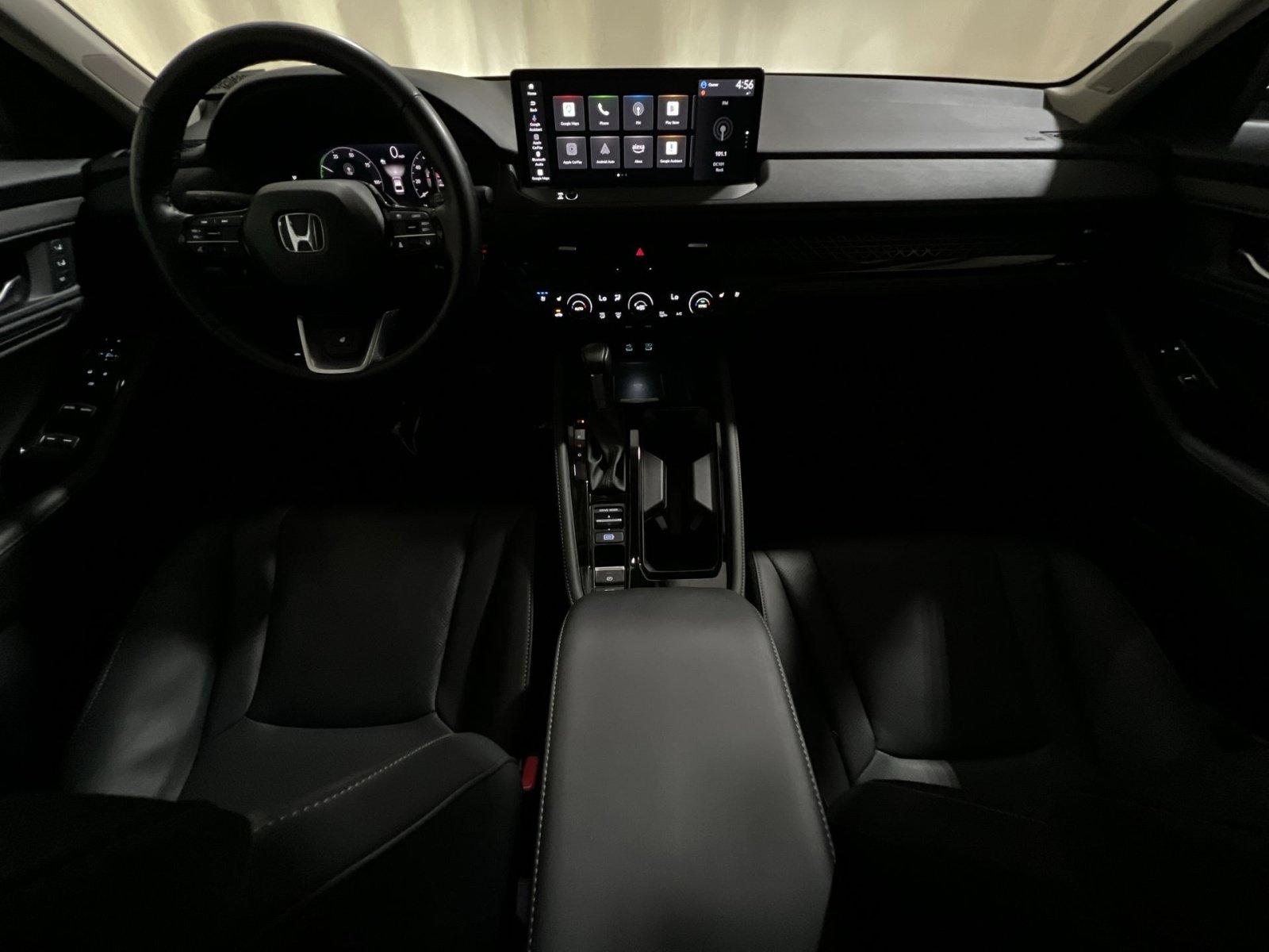 Used 2025 Honda Accord Touring image 30