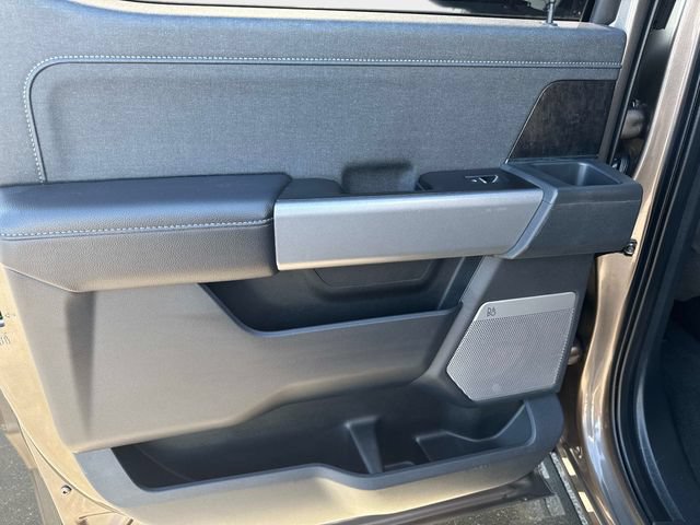 Used 2023 Ford F250 Lariat w/ Lariat Ultimate Package AWD/4WD image 12