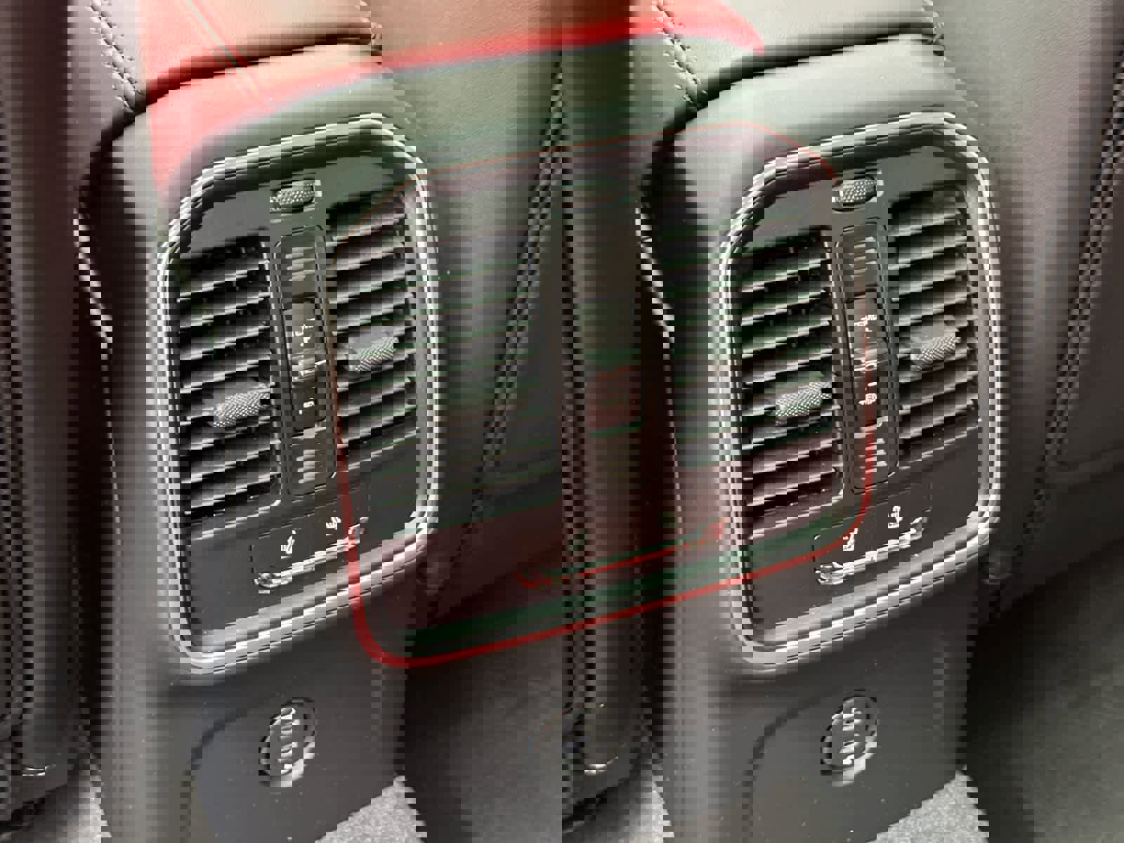 New 2026 Porsche Macan S image 14