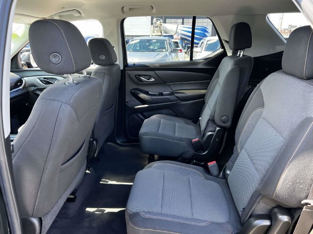 Used 2020 Chevrolet Traverse LT FWD image 12