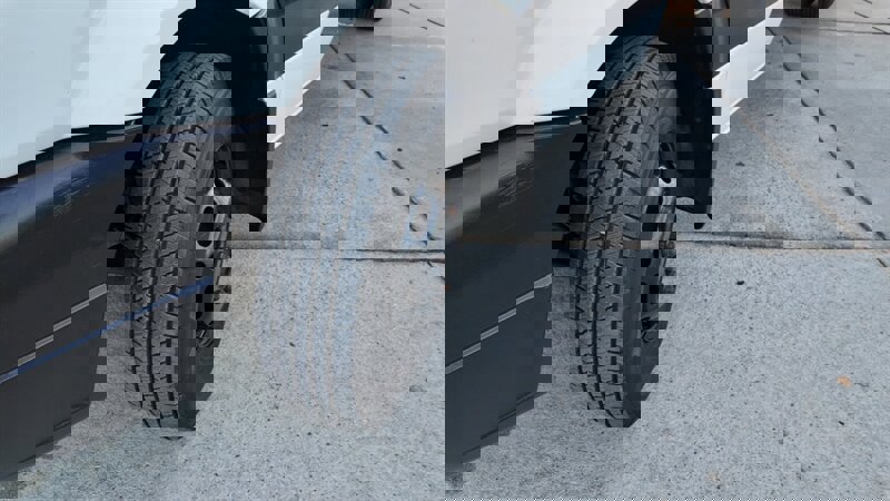 Used 2011 Mercedes-Benz Sprinter 3500 image 2