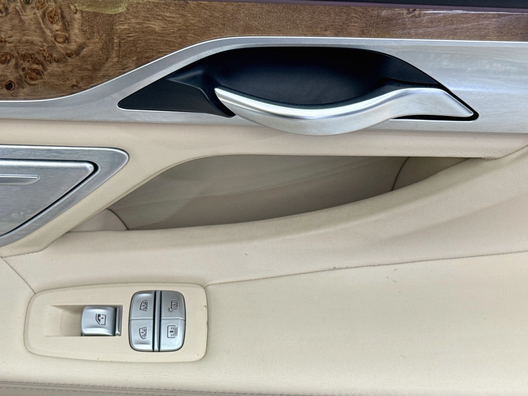 Used 2018 BMW 750i RWD image 53